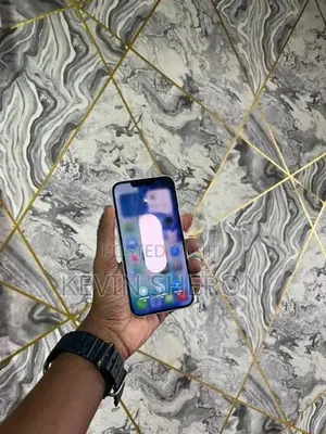 Apple iPhone 13 (Used)
