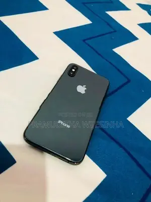 Apple iPhone XS 64GB (Used)