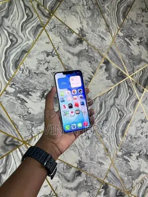 Apple iPhone 13 (Used)