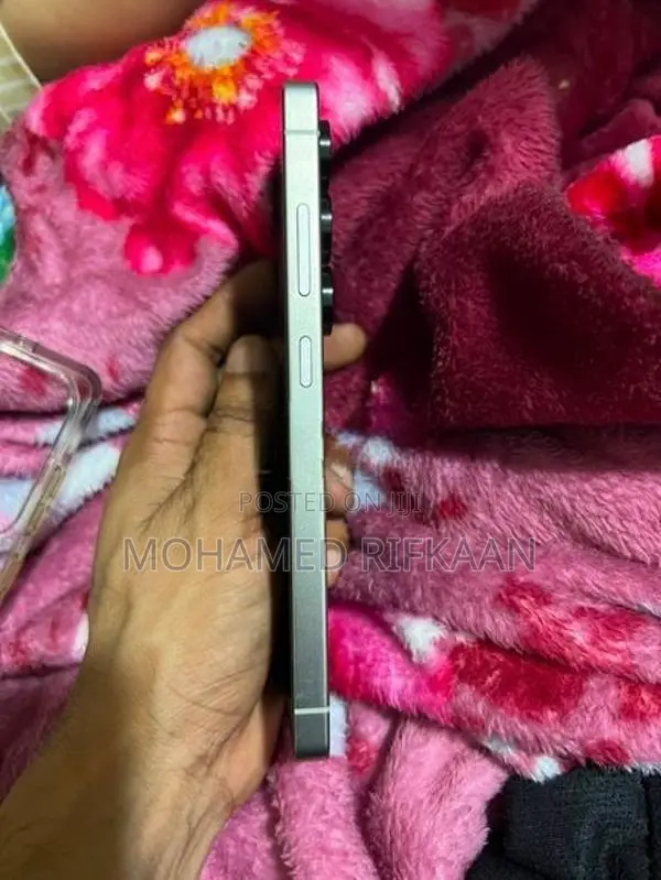Samsung Galaxy S25 Ultra (Used)