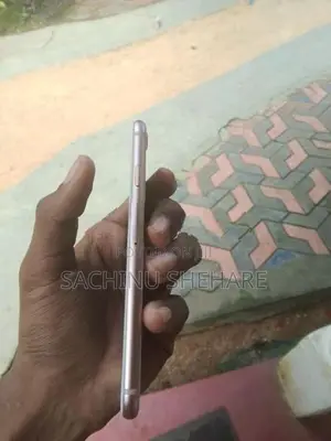 Apple iPhone 8 (Used)
