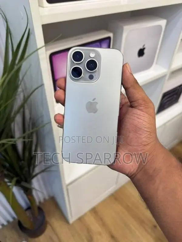 Apple iPhone 16 Pro (Used)