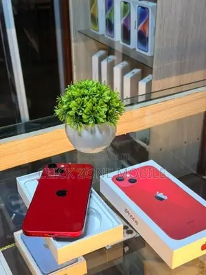 Apple iPhone 13 128GB (Used)