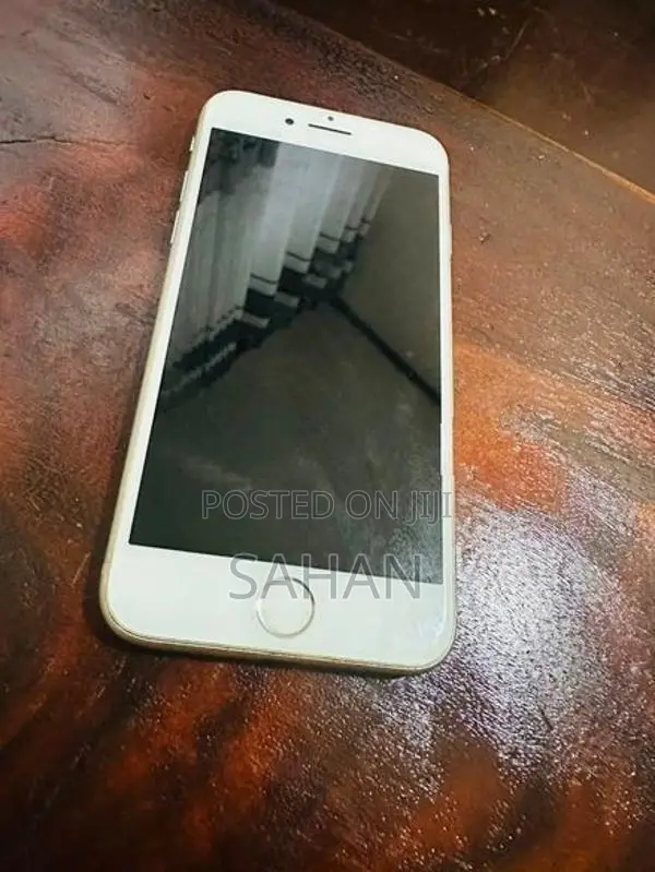 Apple iPhone 8 64GB (Used)