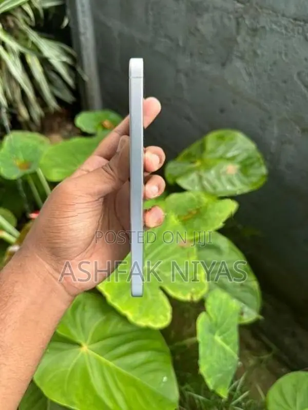Samsung Galaxy S24 FE (Used)