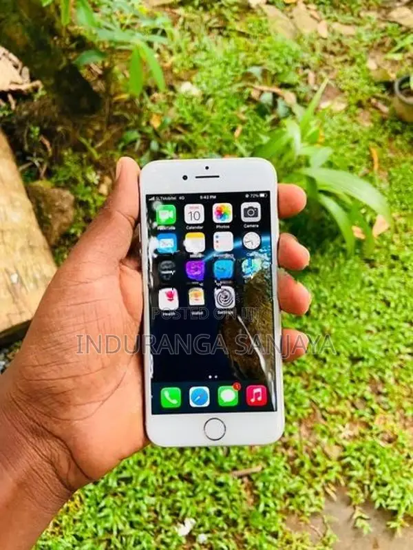 Apple iPhone 8 (Used)
