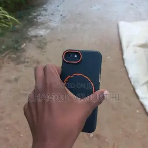 Apple iPhone 8 (Used)