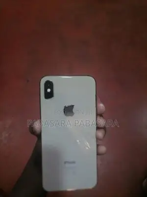 Apple iPhone XS (Used)