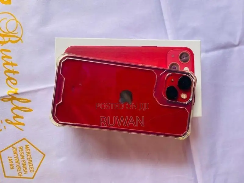 Apple iPhone 13 (Used)