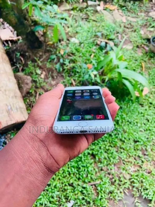 Apple iPhone 8 (Used)