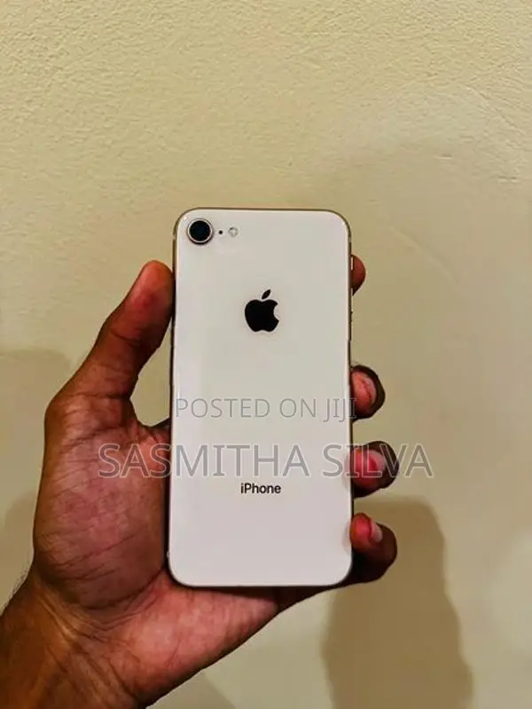 Apple iPhone 8 (Used)