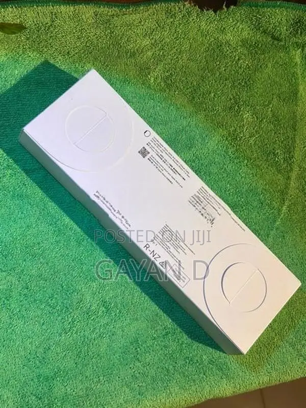 Apple Watch SE 3 40mm - Brand New Sealed