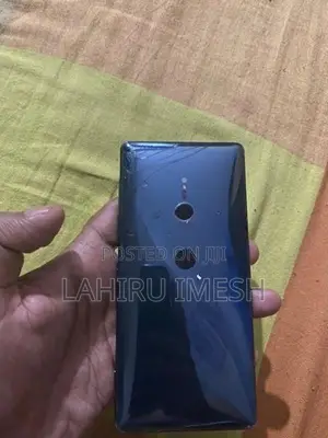 Sony Xperia XZ2 (Used)