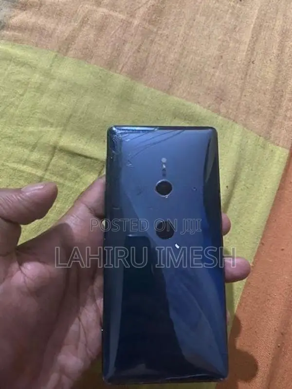Sony Xperia XZ2 (Used)