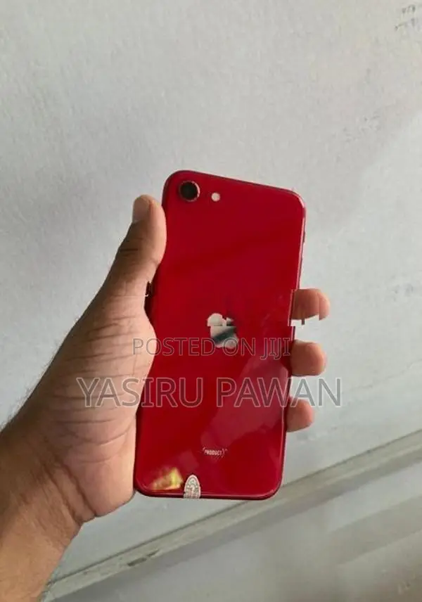 Apple iPhone SE 2 (Used)