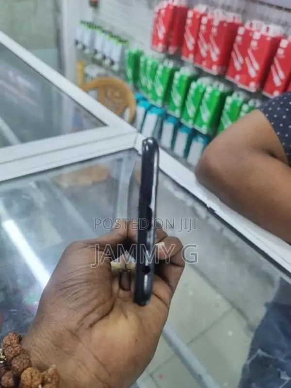 Oppo F19 Pro (Used)