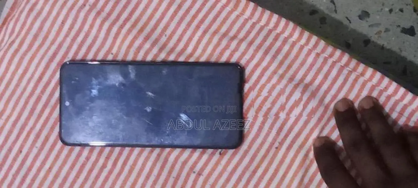 HMD Crest Max (Used)