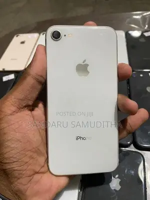 Apple iPhone 8 (Used)