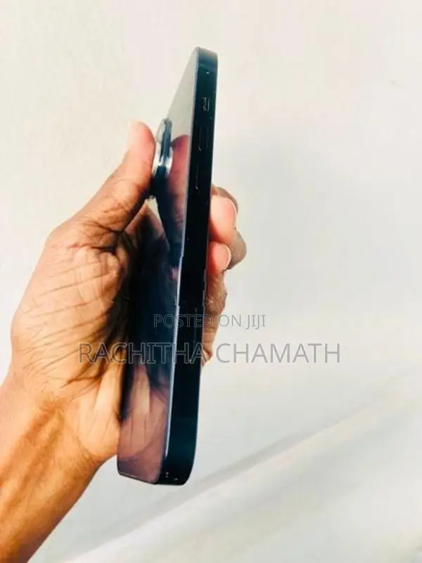 Apple iPhone 14 (Used)