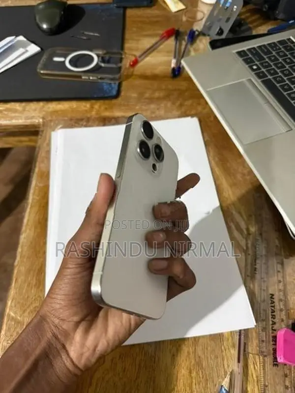 Apple iPhone 15 Pro (Used)