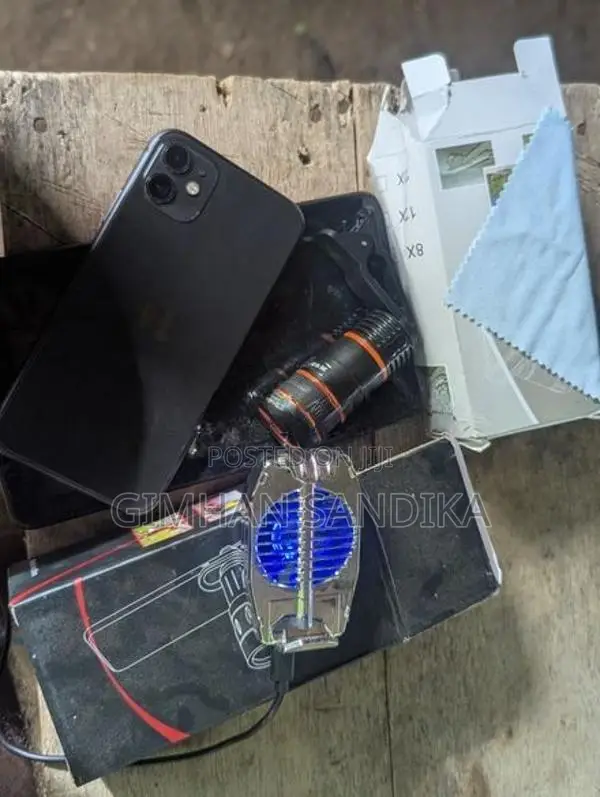 Apple iPhone 11 (Used)