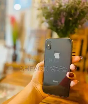 Apple iPhone XS (Used)