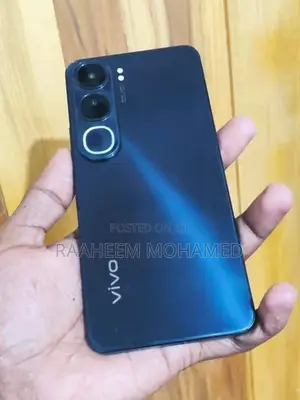 Vivo Y300 5G (Used)