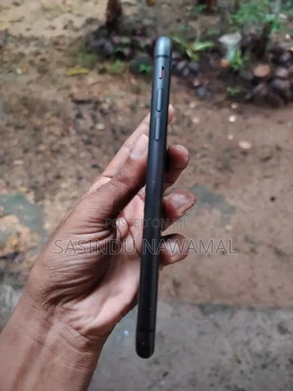 Apple iPhone 11 128 (Used)