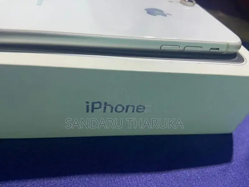 Apple iPhone XR (Used)