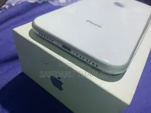 Apple iPhone XR (Used)