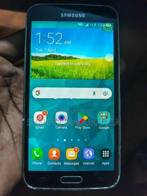 Samsung Galaxy S5 good condition (Used)