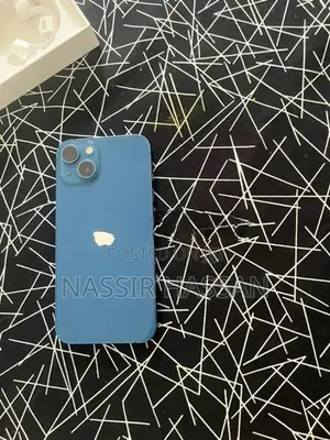 Apple iPhone 13 (Used)