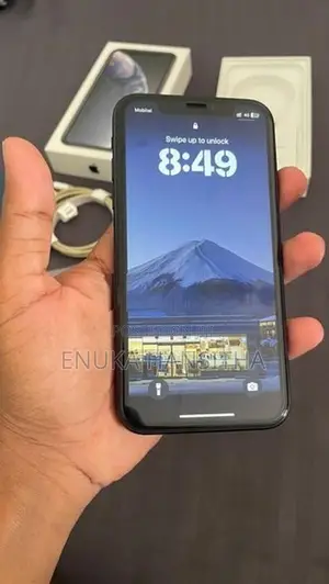 Apple iPhone XR (Used)