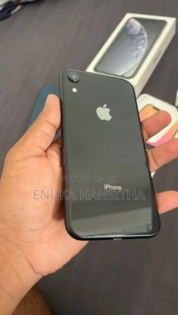 Apple iPhone XR (Used)