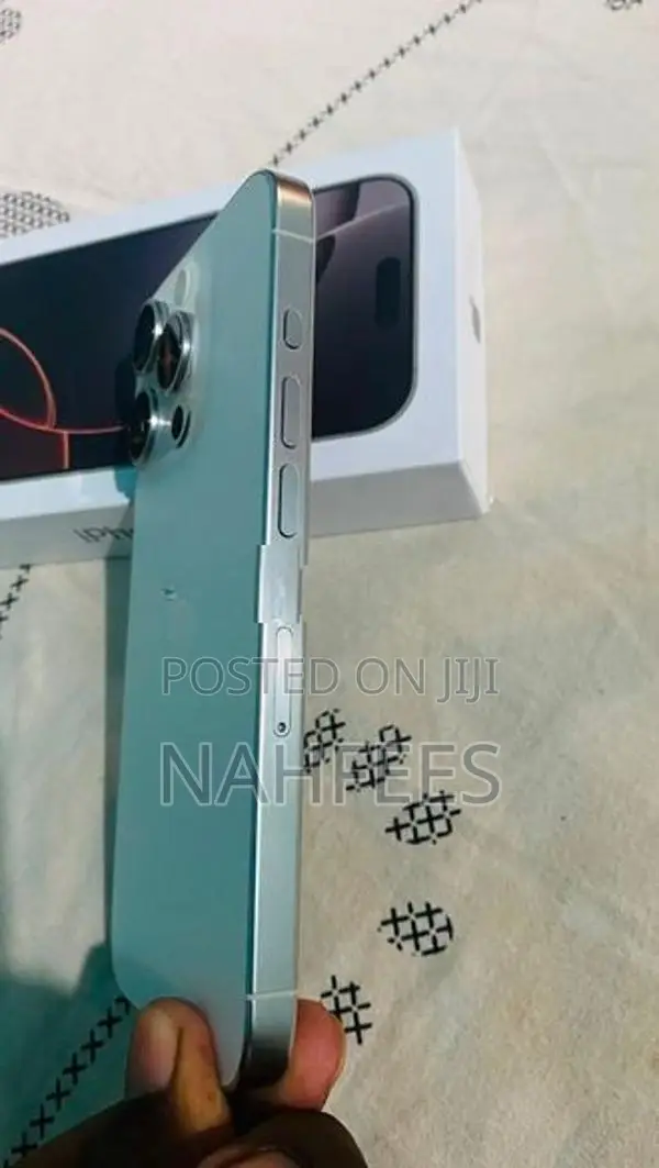 Apple iPhone 15 Pro (Used)