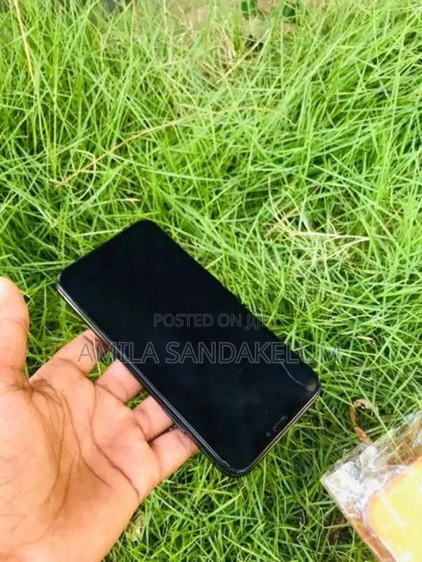 Apple iPhone X (Used)
