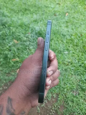 Apple iPhone 13 (Used)