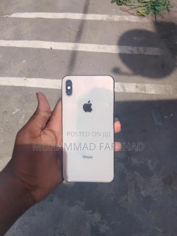Apple iPhone XS Max (Used)
