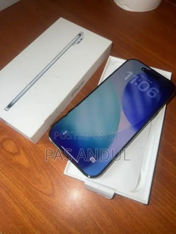 Apple iPhone 17 Air 256GB (Used)