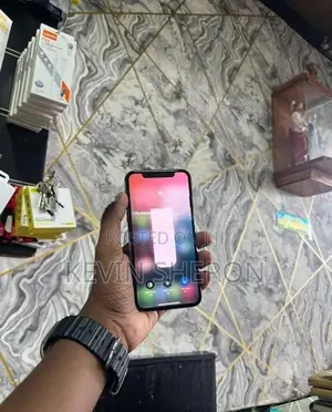 Apple iPhone XS i phone (Used)