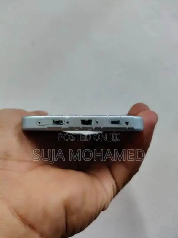 Vivo x200 fe 5G (Used)