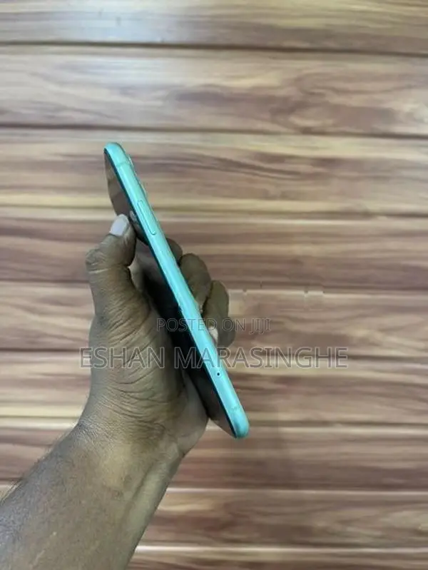Apple iPhone 11 128 GB (Used)
