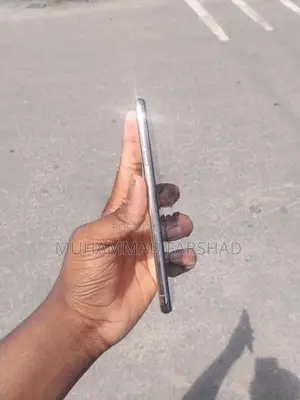 Apple iPhone XS Max (Used)