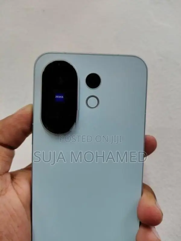 Vivo x200 fe 5G (Used)