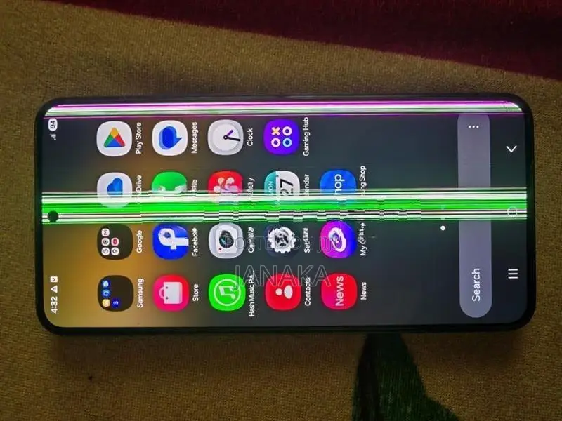 Samsung Galaxy S22 International (Used)