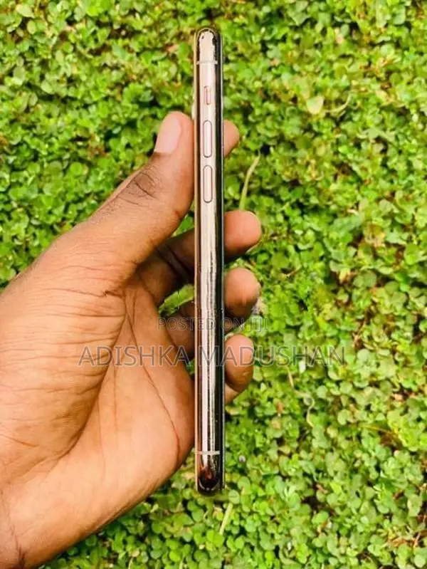 Apple iPhone 11 Pro 512GB (Used)
