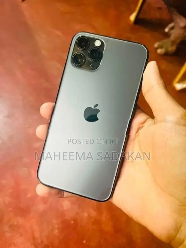 Apple iPhone 11 Pro i phone (Used)
