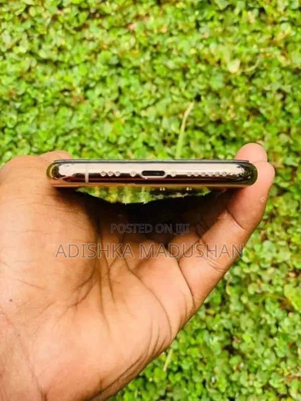 Apple iPhone 11 Pro 512GB (Used)