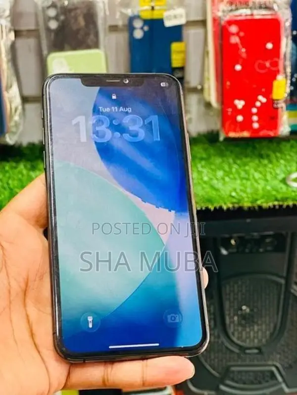 Apple iPhone 11 Pro Max (Used)
