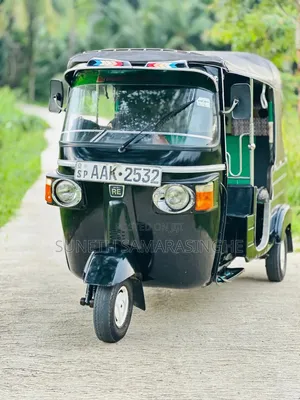 Bajaj RE 2013 Black